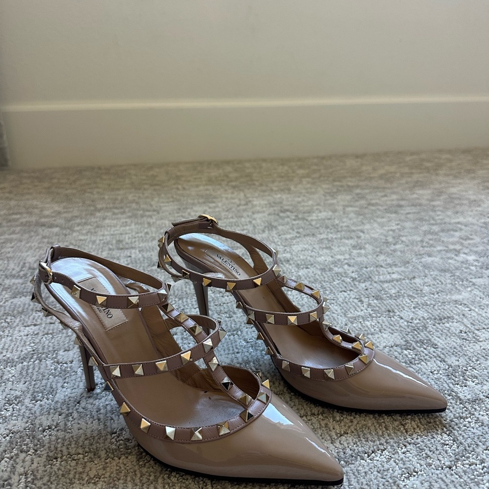 Valentino Women's Beige Rockstud Heels